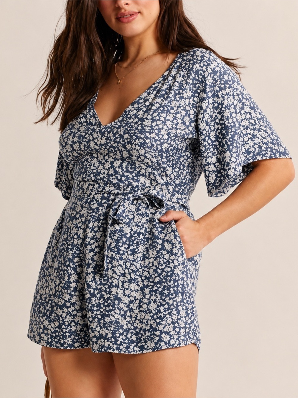 Abercrombie & Fitch Blue Floral Open Stretch Back Lightweight Romper Size XL